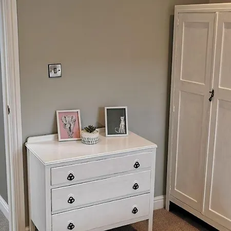 17 South Street Flat Scarborough