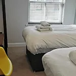 17 South Street Flat