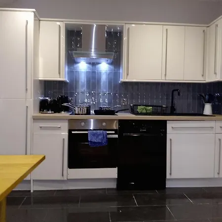 17 South Street Flat Scarborough