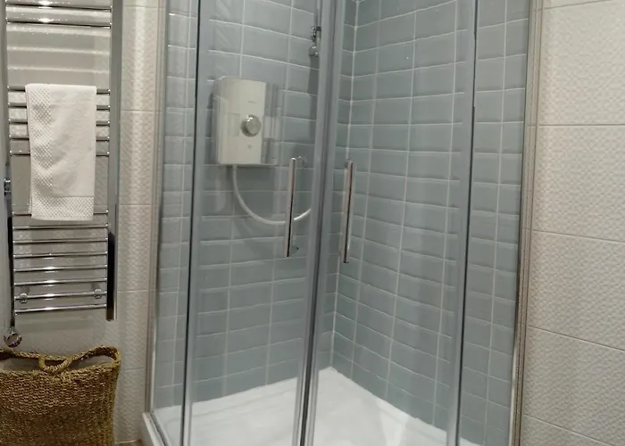 17 South Street Flat