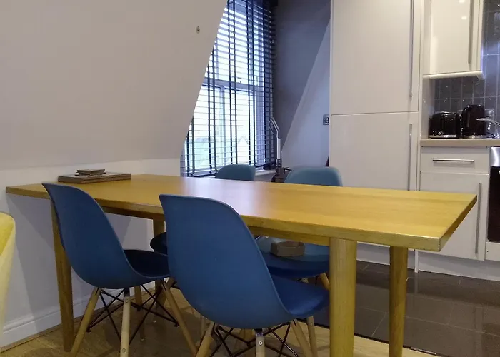 17 South Street Flat * Scarborough