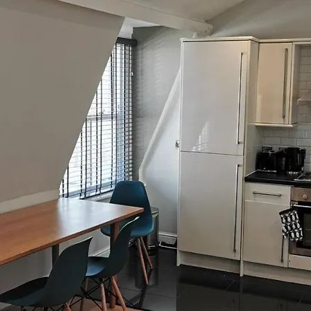 17 South Street Flat Scarborough